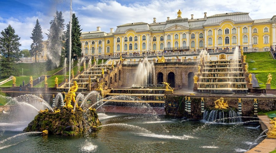 Фонтаны, парки и дворцы Петергофа: 30 жемчужин роскоши