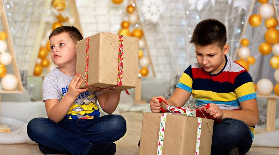 Подарки для мальчика и девочки 3 лет: лучшие идеи