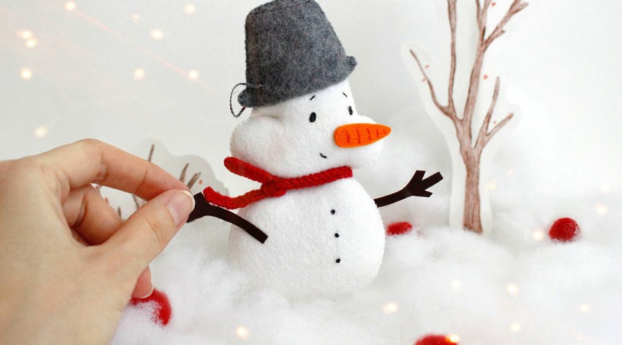 Снеговик своими руками: 6 занимательных мастер-классов для создания зимних украшений